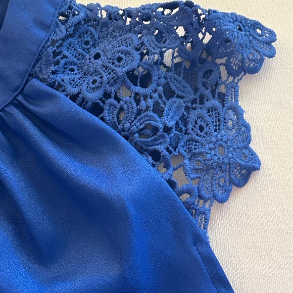 HUGE SALE! GORGEOUS ELECTRIC BLUE LARGE TOP NWT - Picture 4 of 10